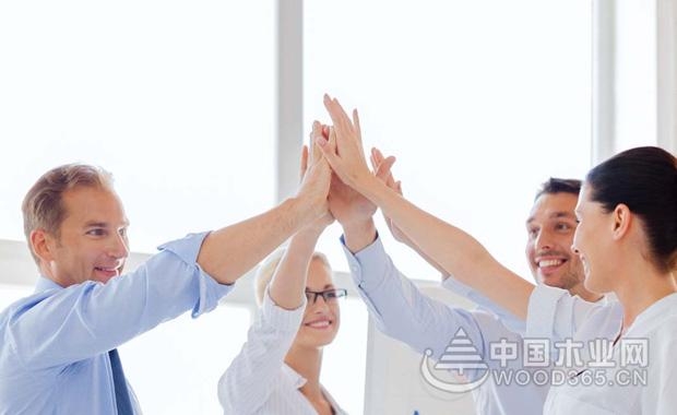 沃尔玛不满高费用而重新评估与TradeDesk(TTD.US)的协议，TradeDesk面临失去重要客户