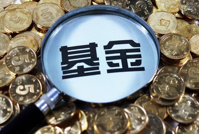AI热潮推动美股创历史新高 专家警示情绪转冷风险