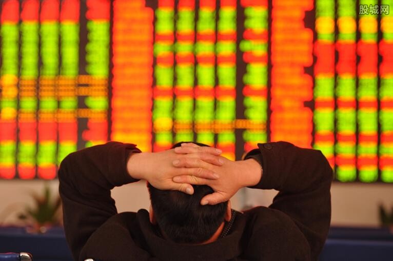 摩根资管：业绩预期主导港股8月走势，美联储推迟降息利好风险资产