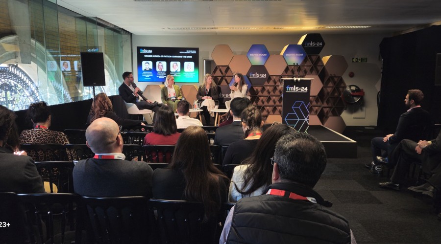 汽车销量疲软，特斯拉(TSLA.US)的未来是否依赖于AI梦？